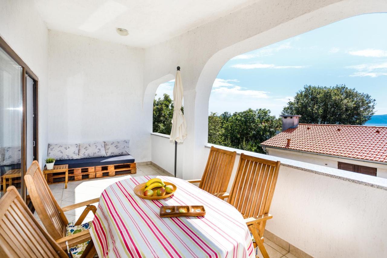 Apartment Iris & Elena Pinezici  Ngoại thất bức ảnh
